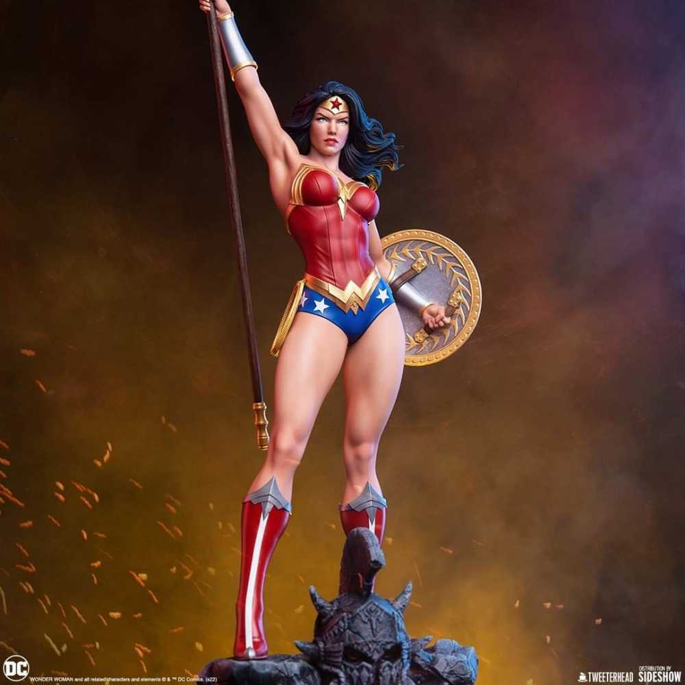 Wonder Woman, DC Comics Maquette - Tweeterhead (DC Comics) action figure collectible - Main Image 2