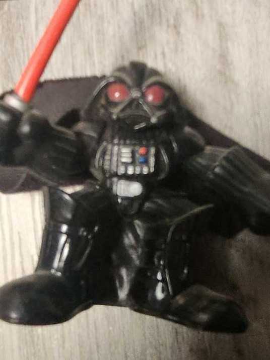 Darth Vader  (Star Wars - Galactic Heroes) action figure collectible [Barcode 653569351894] - Main Image 2