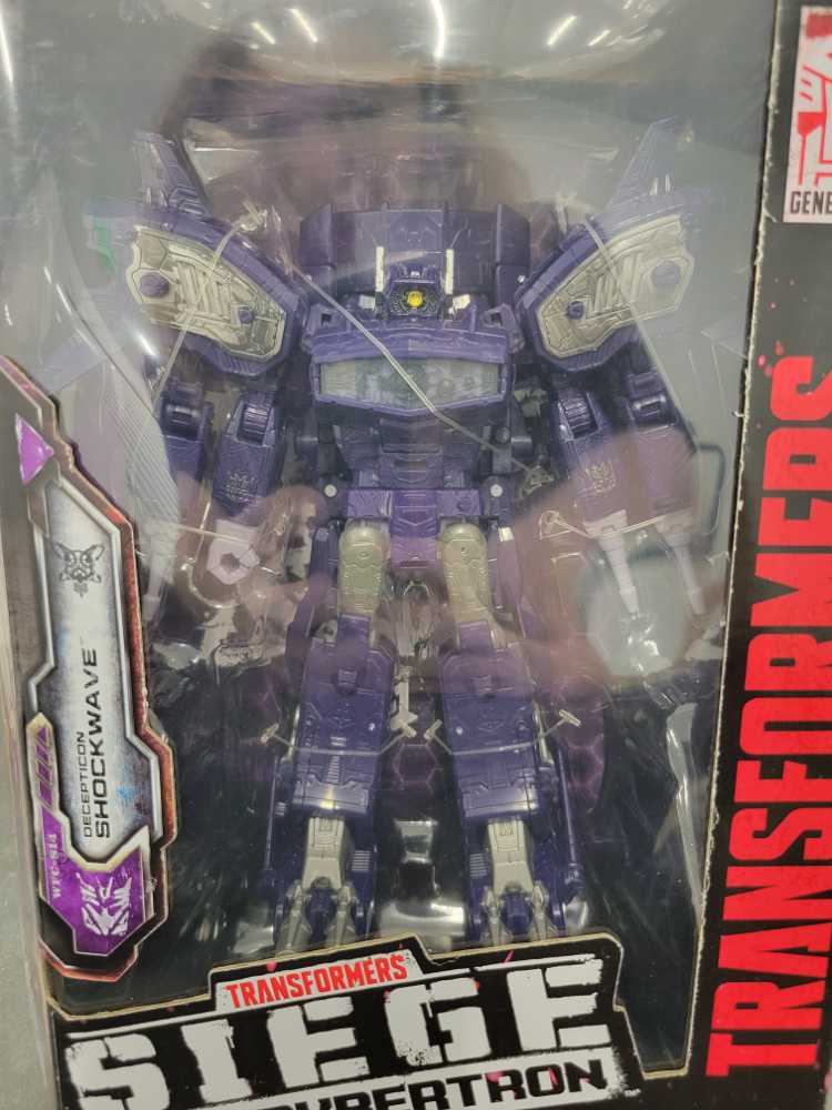 Shockwave - Hasbro (Seige) action figure collectible - Main Image 2