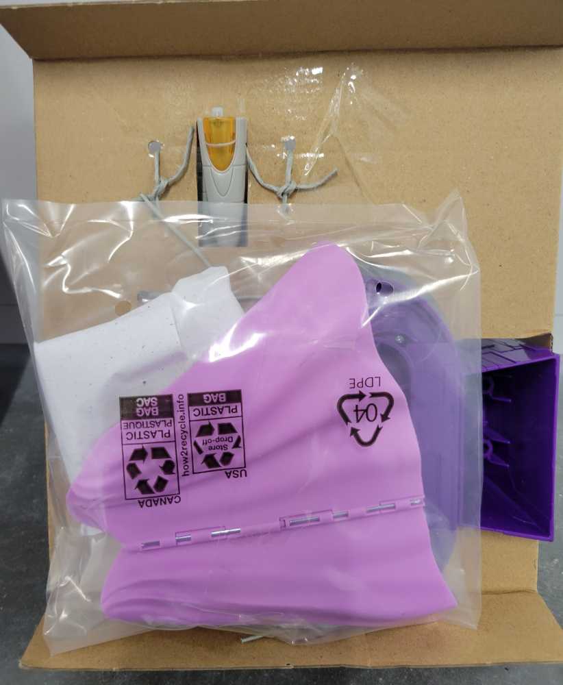 Starscream Coronation - Hasbro (Studio Series) action figure collectible - Main Image 3