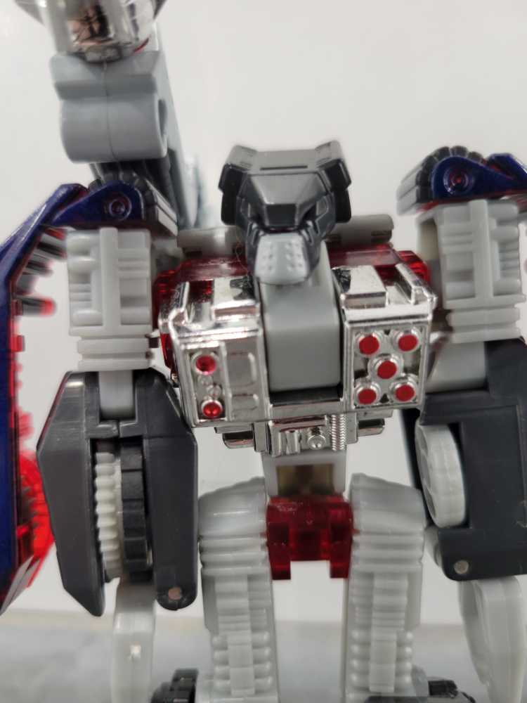 Kenner Dragonheart Kara Dragonheart Kenner Vintage Kenner 3.5” With Axe Chopping Combat Cart Kenner Dragon Heart Kara Felton