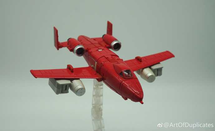Powerglide D-11 (Richthofen) - Dx9 (Transformers G1) action figure collectible - Main Image 2