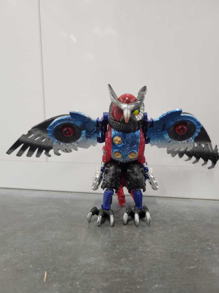 Prowl (Transmetal 2) - Hasbro (Transformers: Beast Wars) action figure collectible - Main Image 2