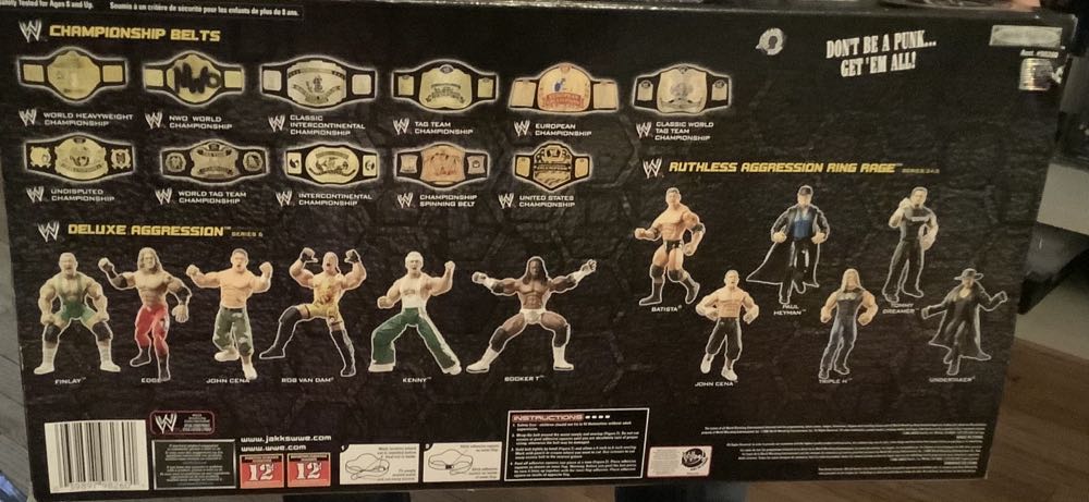 Rey Mysterio - Jakks Pacific (Wrestleling) action figure collectible [Barcode 039897982601] - Main Image 2