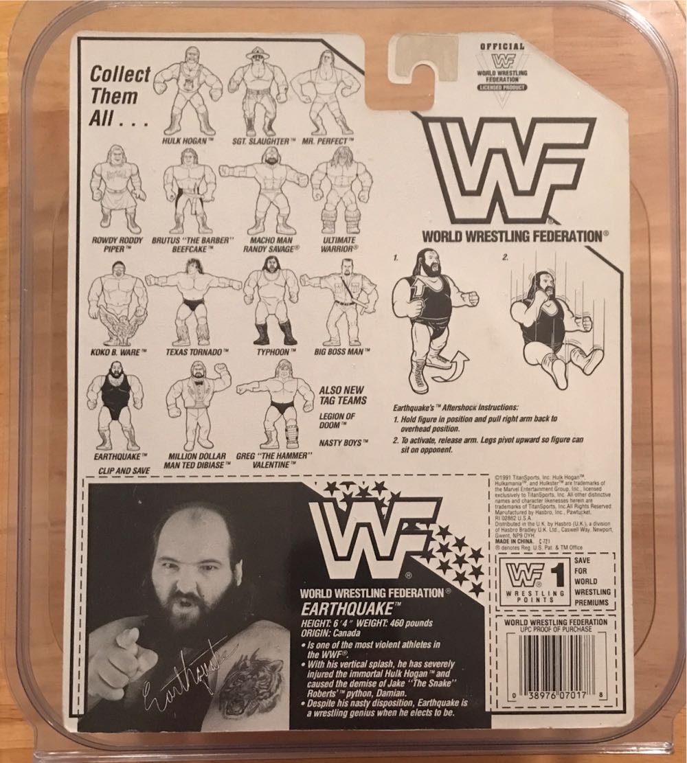 Earthquake - WWF Hasbro (WWF Hasbro Series 3) action figure collectible [Barcode 038976070178] - Main Image 2