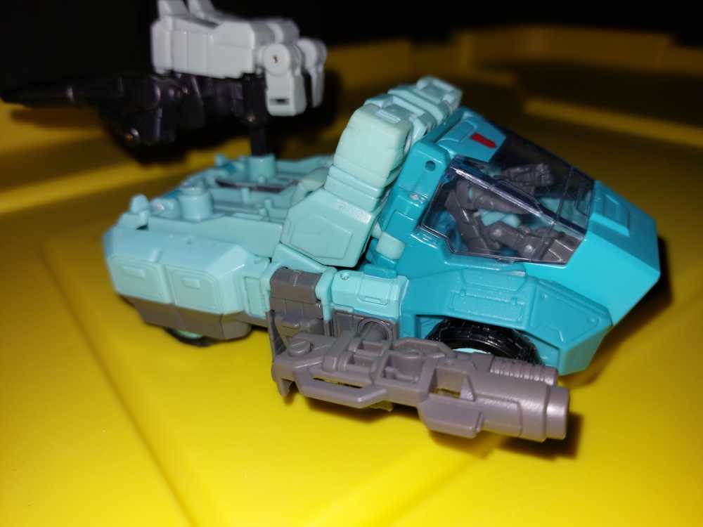 Titans Return Kup - Hasbro (Power Of The Primes) action figure collectible - Main Image 1