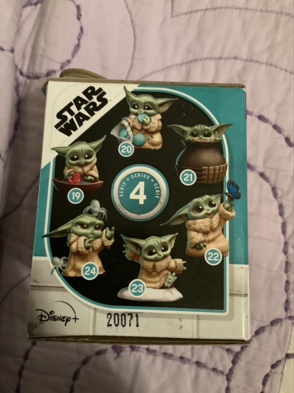 Grogu (with Butterfly) - Disney/ Hasbro (Bounty Collection 2” 2020- Now: Series 4) action figure collectible [Barcode 5010993984213] - Main Image 2