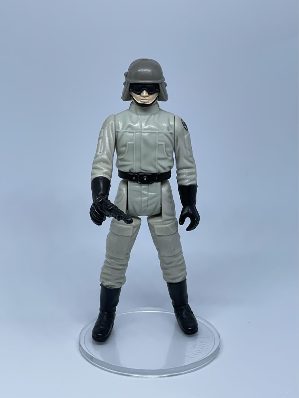 Hoth Rebel Soldier with Survival Backpack and Blaster Rifle