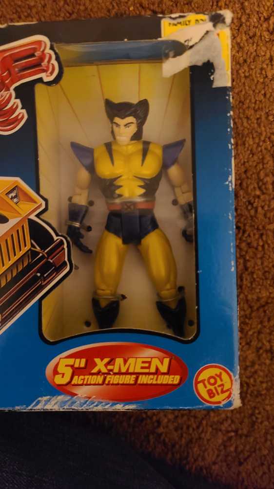Toybiz The Uncanny X-Men Wolverine 4x4 Jeep With Figure Sealed In Box 2000 Rare Vintage  action figure collectible [Barcode 035112497066] - Main Image 3
