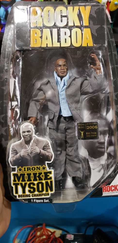 Ew Marvel Sneak Attack Flip ’n Trap Red Skull Marvel Toybiz