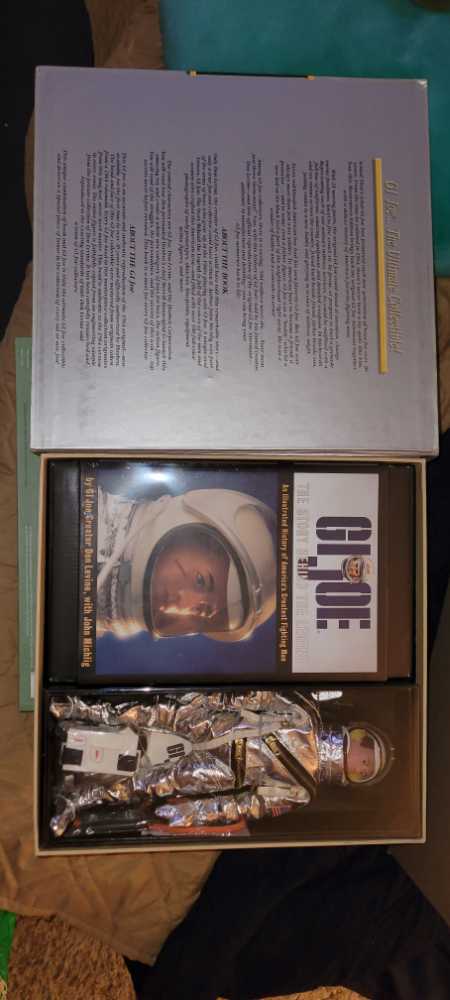 WCW ToyBiz Bruisers Series Goldberg