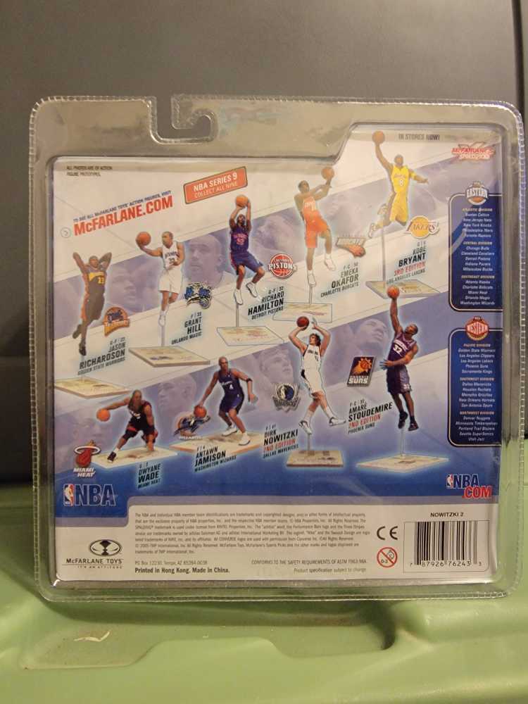 Dirk Nowitzki Dallas Mavericks Series 9 Nba Mcfarlane  action figure collectible [Barcode 787926762433] - Main Image 3