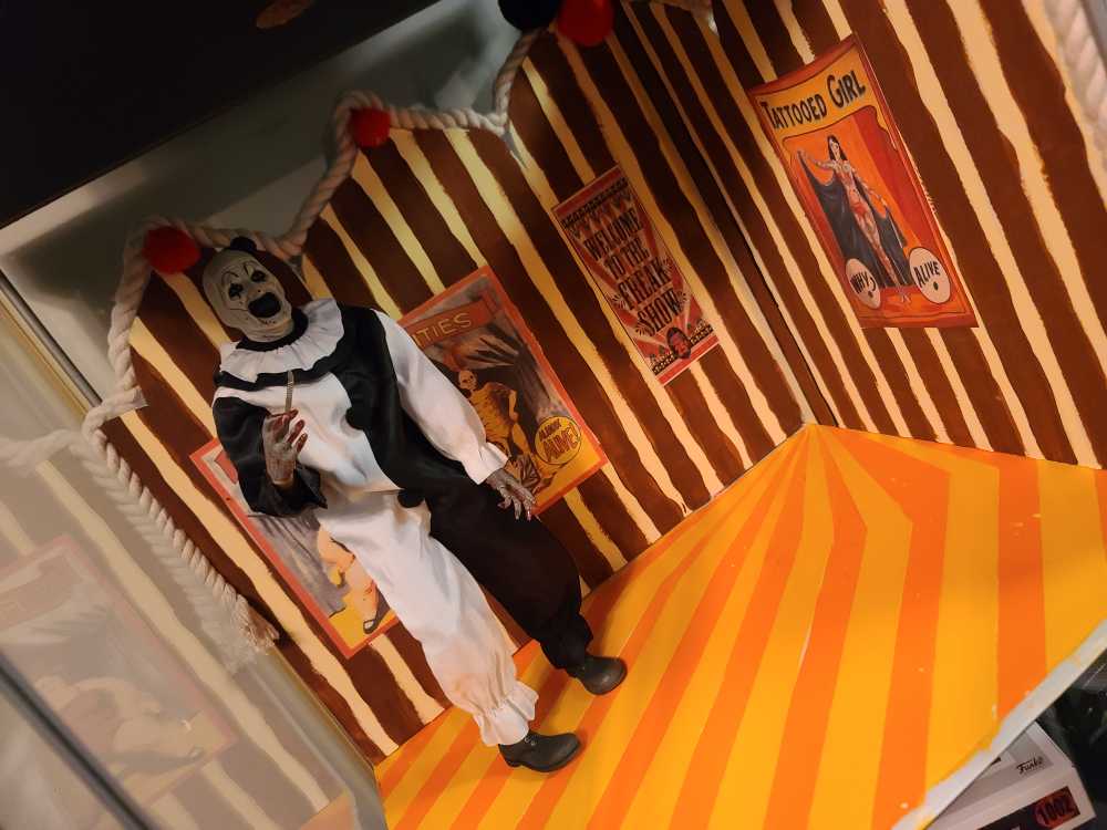 Art The Clown-Trick Or Treat Studios - Trick or Treat Studios (Horror) action figure collectible - Main Image 2