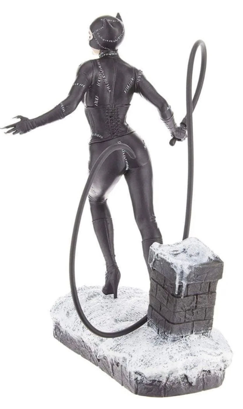 Catwoman Diamond Select Toys Batman Returns: Catwoman - Diamond Select Toys (Batman Returns) action figure collectible [Barcode 699788832844] - Main Image 2