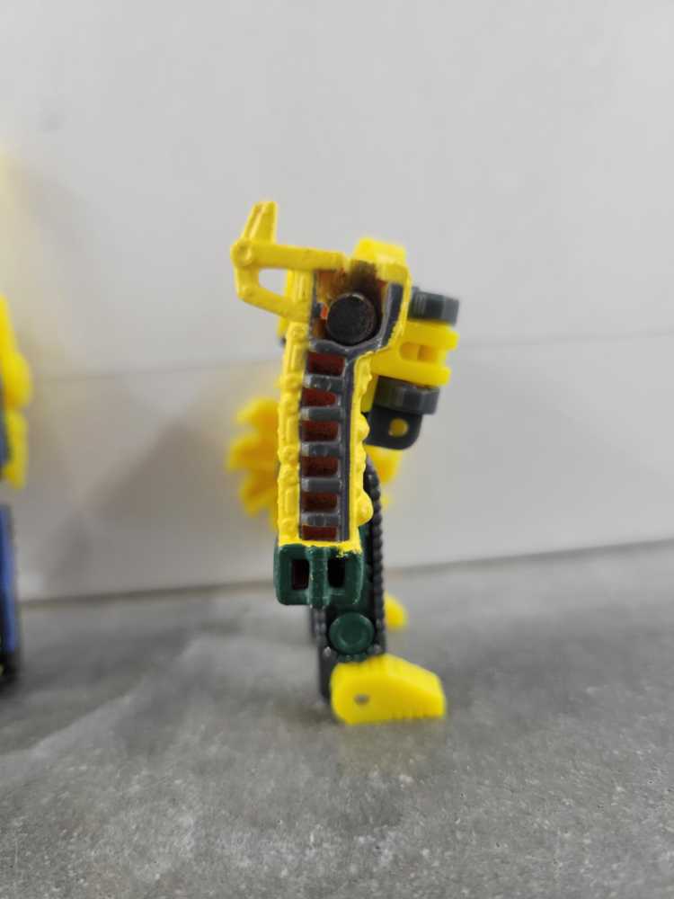 Buzzsaw With Drillbit And Dualor - Hasbro (Armada) action figure collectible - Main Image 2