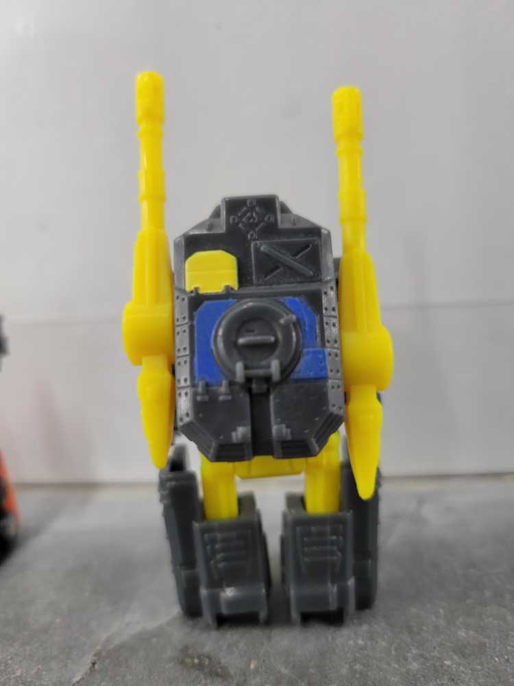 Dualor with Drillbit and Buzzsaw - Hasbro (Armada) action figure collectible - Main Image 3