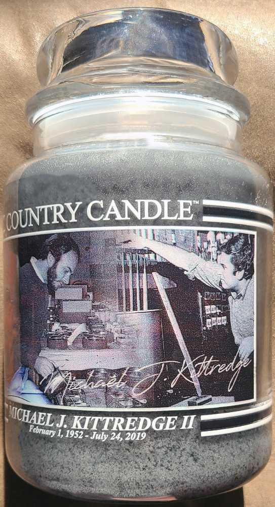 CANDLE: Limited Edition Country Candle Michael J. Kittredge II Remembrance Candle
2022  Kringle  - Kringle Candle (Kringle Exclusive Candles) action figure collectible [Barcode 846853067124] - Main Image 2