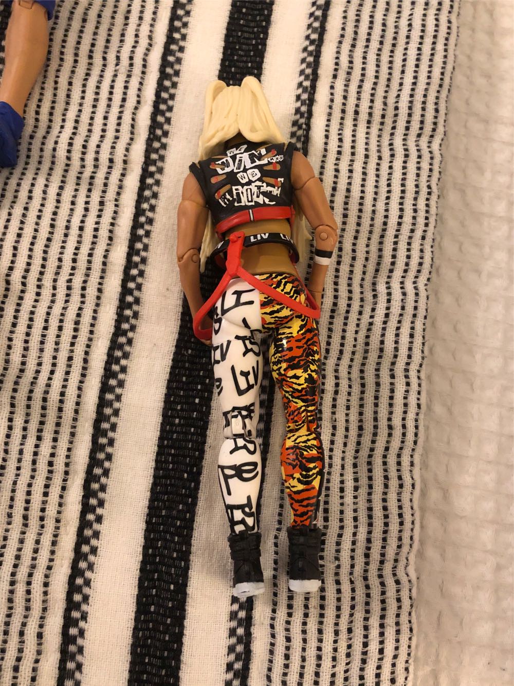 Liv Morgan Elite Series 69 - Mattel (WWE) action figure collectible [Barcode 887961740219] - Main Image 2