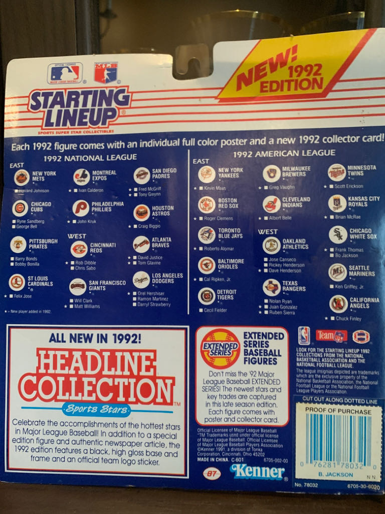 Starting Lineup MLB Bo Jackson - Kenner action figure collectible [Barcode 076281780320] - Main Image 2