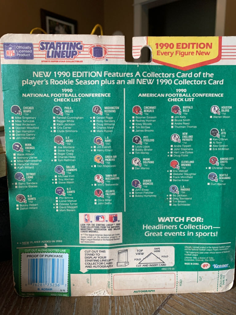 Starting Lineup NFL Bernie Kosar - Kenner action figure collectible [Barcode 076281732367] - Main Image 2