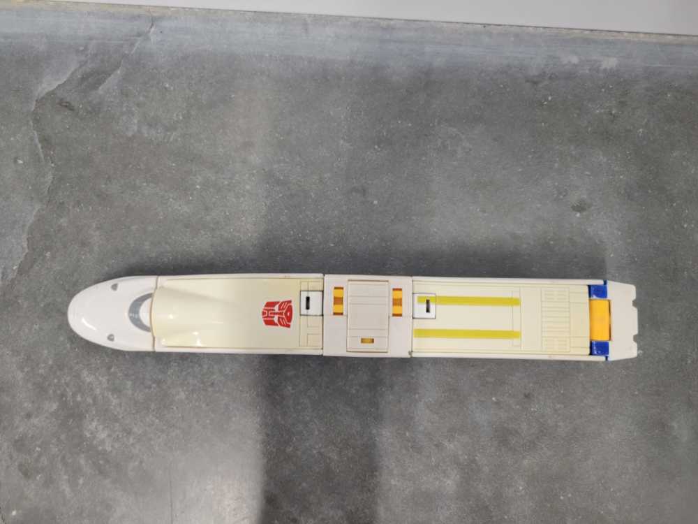 Midnight Express 1st - Hasbro (Robots In Disguise RID) action figure collectible - Main Image 2