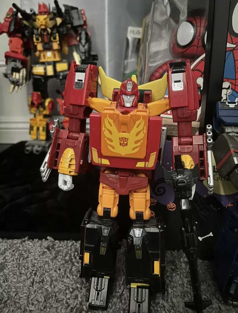 Rodimus Prime Robot Mode - Hasbro (Power Of The Primes) action figure collectible - Main Image 1