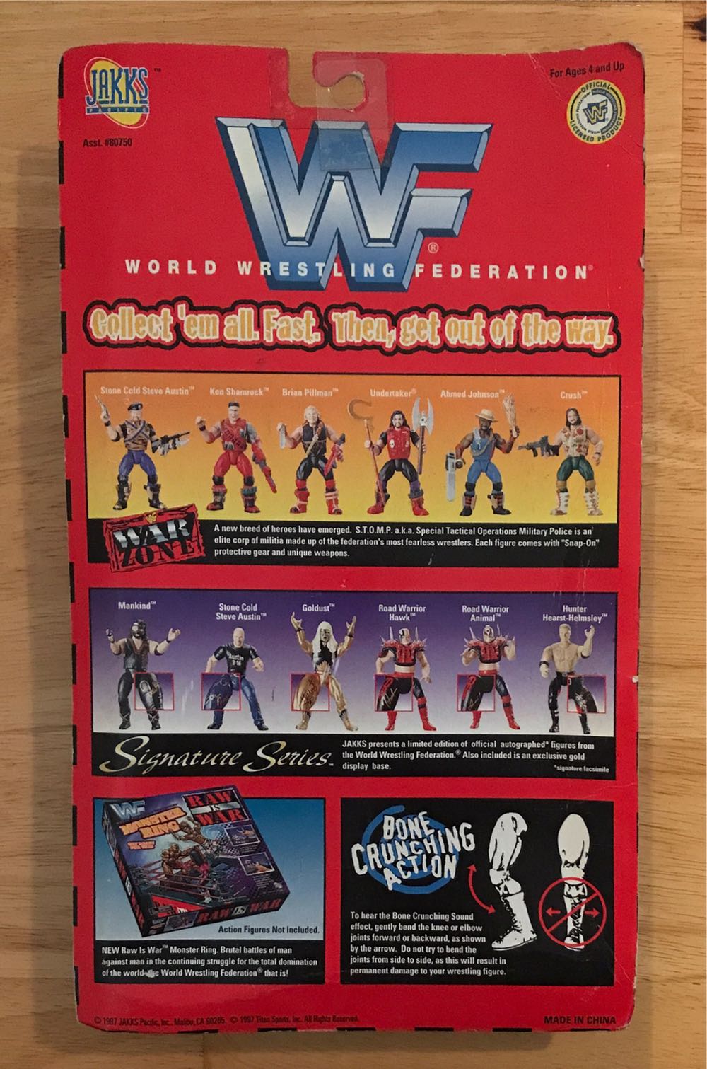 WWF Jakks Pacific BCA Special Edition Series 1: British Bulldog - WWF Jakks Pacific BCA (WWF Jakks Pacific BCA Special Edition Series 1) action figure collectible [Barcode 039897807560] - Main Image 2