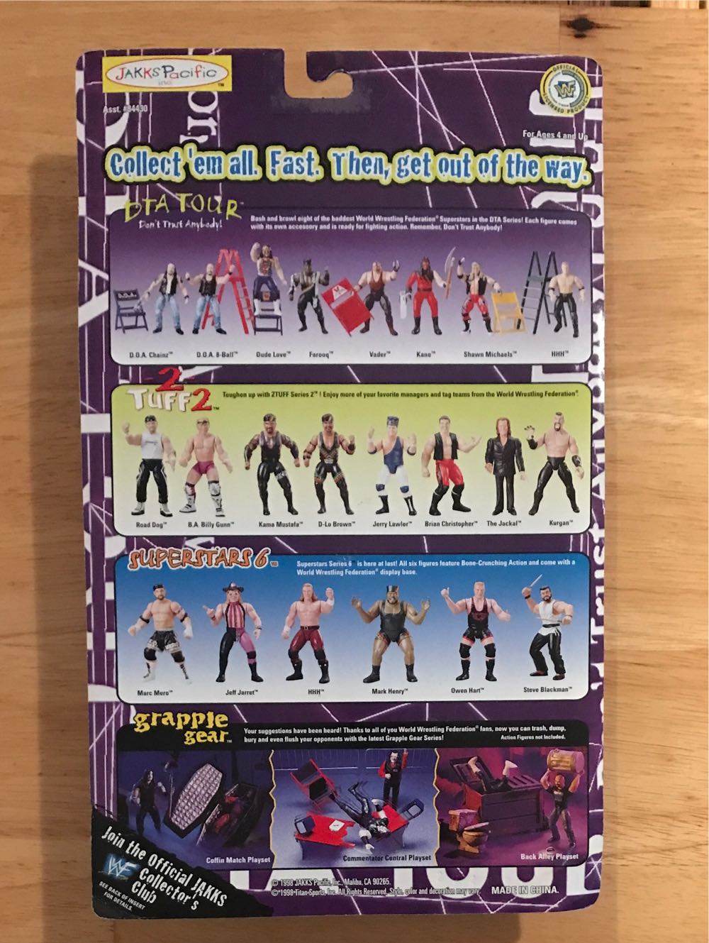 WWF Jakks Pacific BCA DTA Tour Series 1: HHH - WWF Jakks Pacific BCA (WWF Jakks Pacific BCA DTA Tour Series 1) action figure collectible [Barcode 039897844329] - Main Image 2