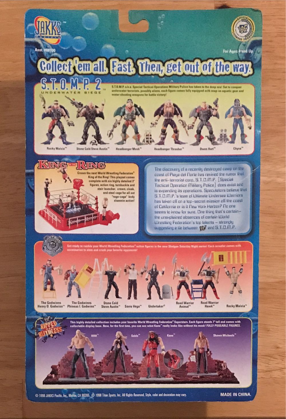 WWF Jakks Pacific BCA S.T.O.M.P. Series 2 “Underwater Siege”: Headbanger Thrasher - WWF Jakks Pacific BCA (WWF Jakks Pacific BCA S.T.O.M.P. Series 2 “Underwater Siege”) action figure collectible [Barcode 039897881027] - Main Image 2