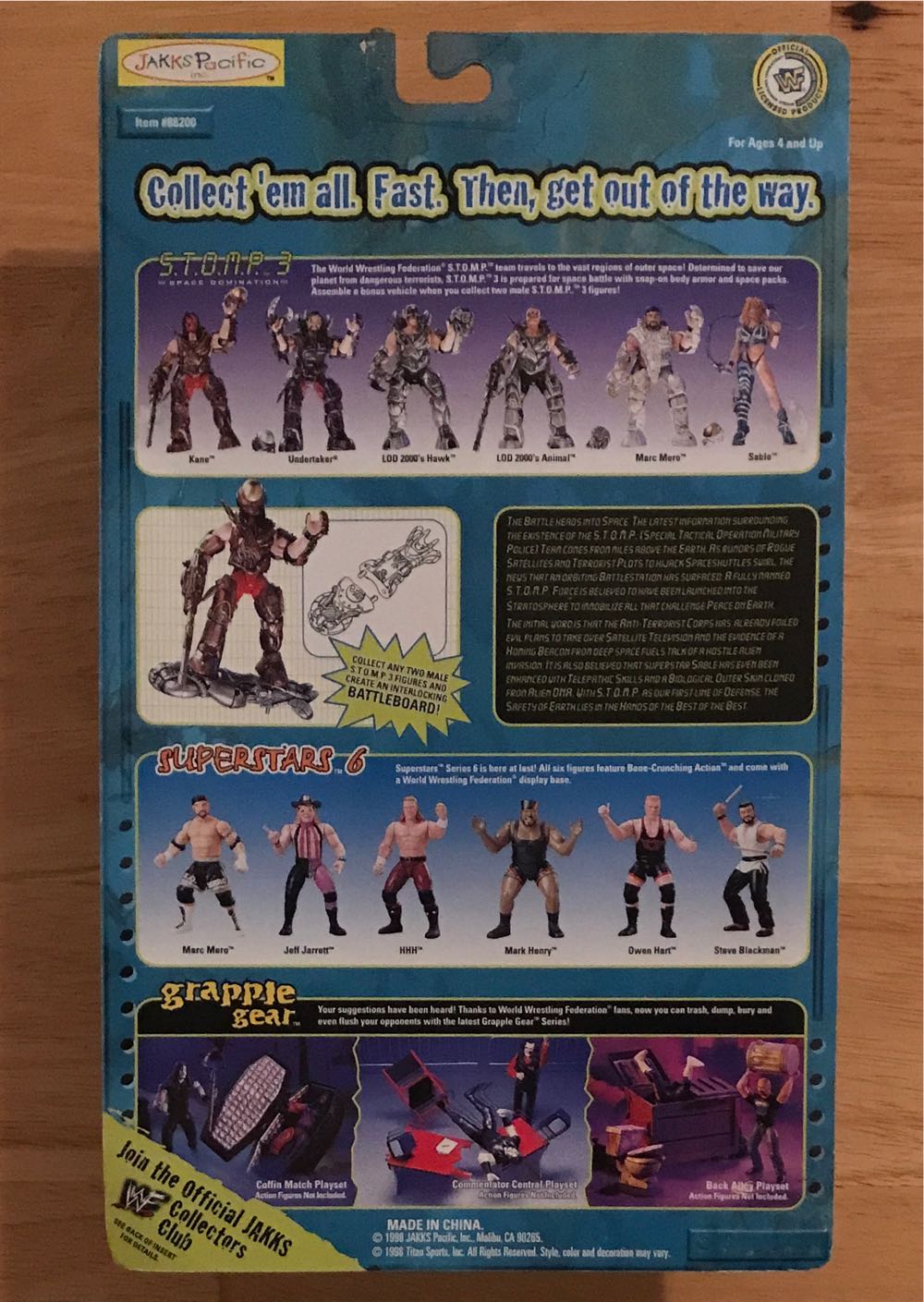 WWF Jakks Pacific BCA S.T.O.M.P. Series 3 “Space Domination”: Kane - WWF Jakks Pacific BCA (WWF Jakks Pacific BCA S.T.O.M.P. Series 3 “Space Domination”) action figure collectible [Barcode 039897882024] - Main Image 2