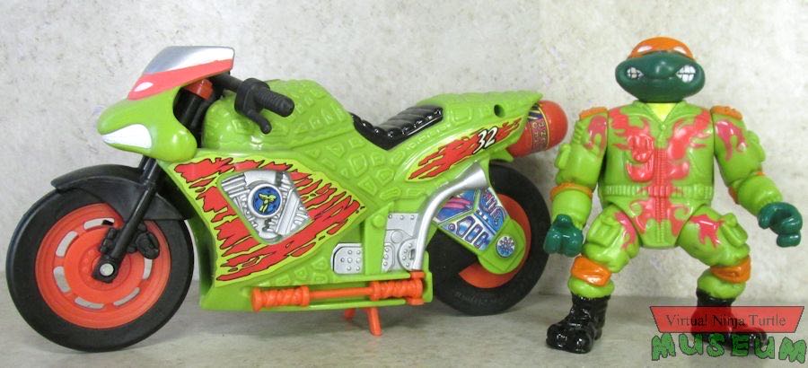 Road Racin’ Mike With Kowabunga Bike - Playmates Toys (Teenage Mutant Ninja Turtles) action figure collectible - Main Image 3