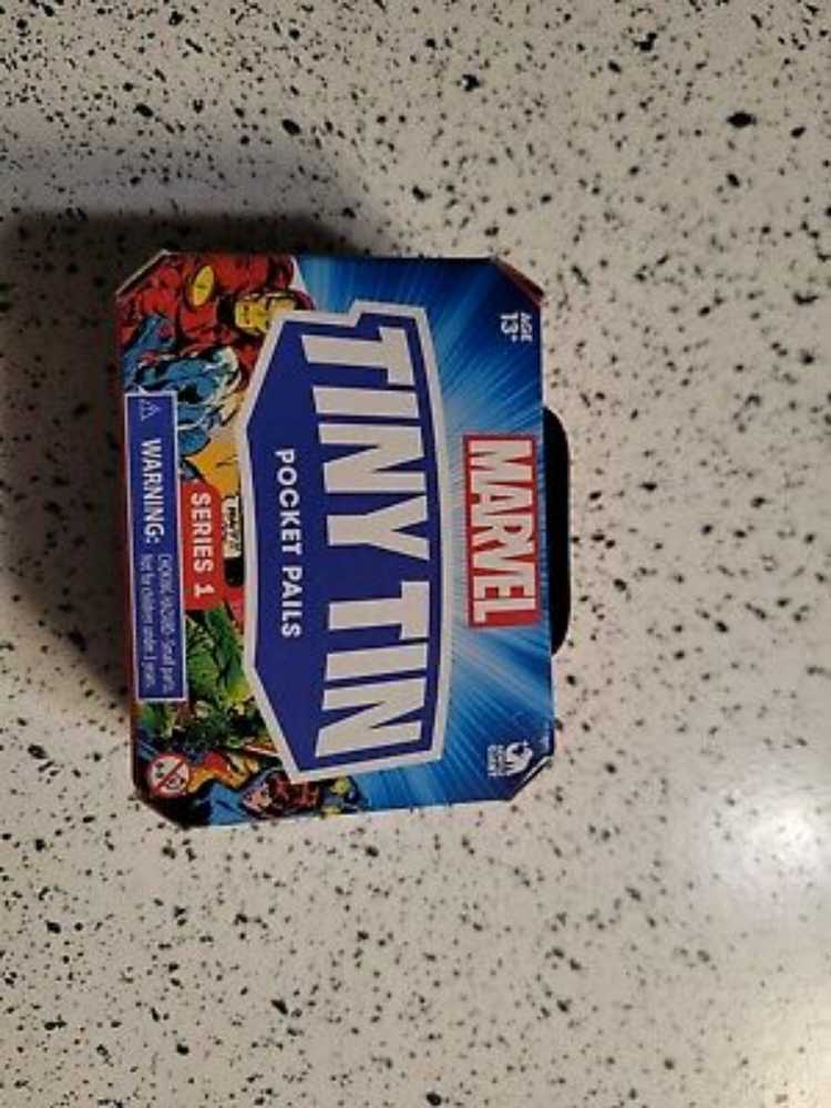 Dc Comics: 12-inch Bat-tech Batman Black Blue Suit