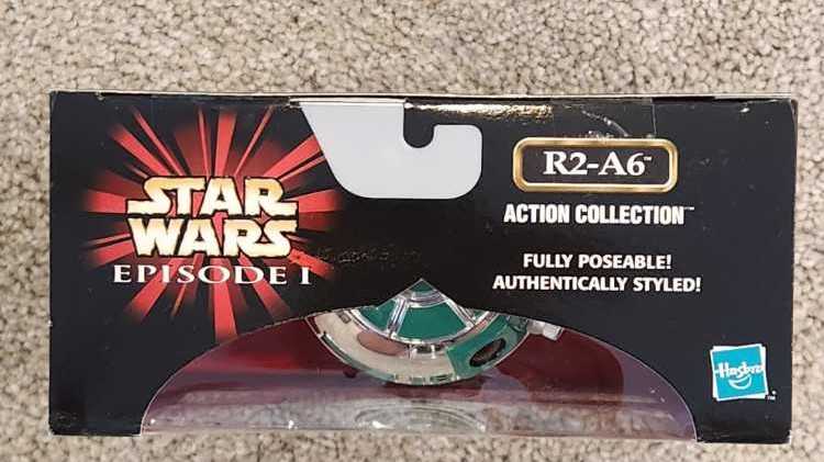 R2-A6 with Metalized Dome - Hasbro (Star Wars - Episode 1) action figure collectible [Barcode 076930262306] - Main Image 3