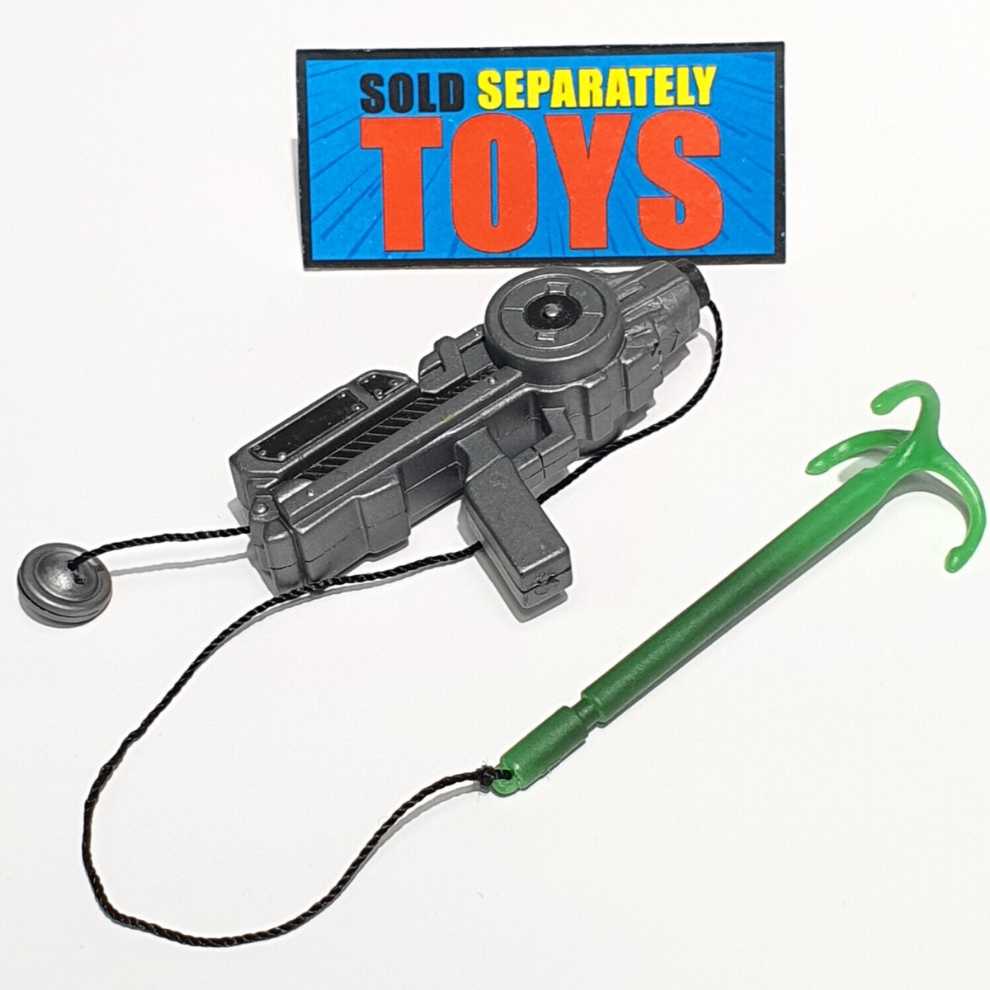 Toybiz X-Men Classics Stealth Beast With Grappling Hook Launcher  action figure collectible [Barcode 035112708643] - Main Image 3