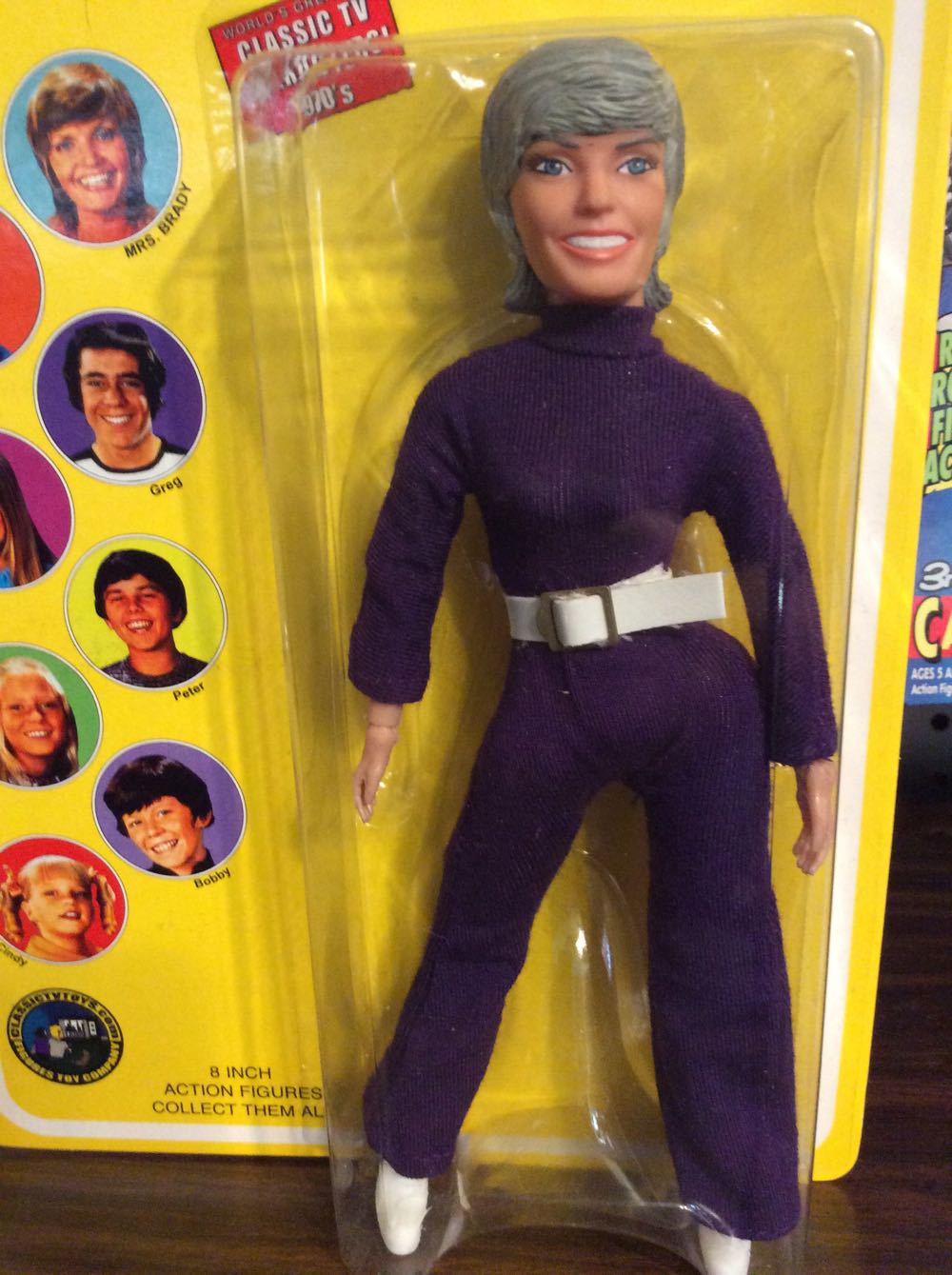 Brady Bunch Mrs.brady - Classic TV Toys (The Brady Bunch) action figure collectible [Barcode 200400123518] - Main Image 4