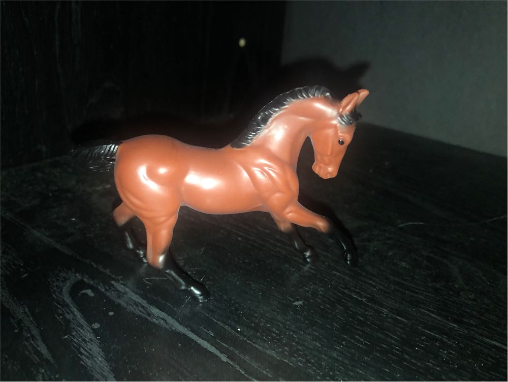 Warmblood - Breyer Animal Creations action figure collectible [Barcode 019756069629] - Main Image 3