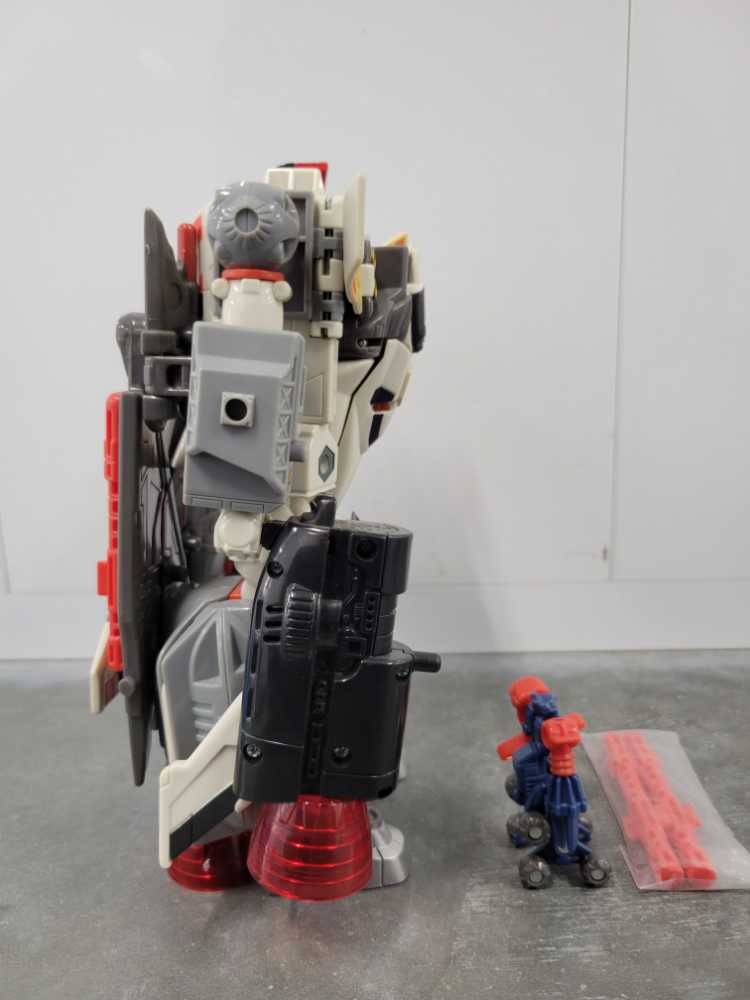 Jetfire with Comettor  - Hasbro (Armada) action figure collectible - Main Image 3