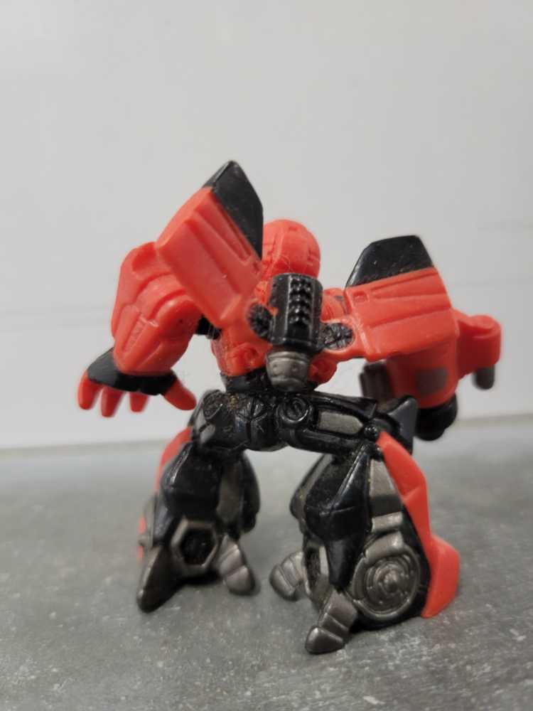 Cliffjumper 1st With Battle Damaged Optimus Prime - Hasbro (Robot Heroes) action figure collectible - Main Image 3
