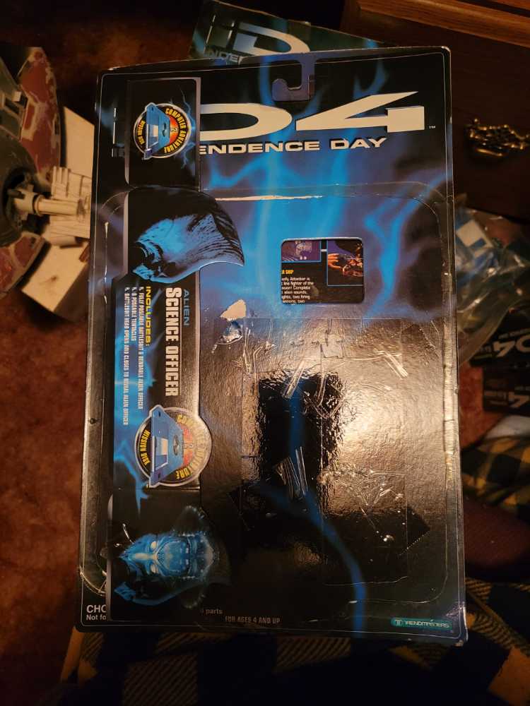 Officer Vintage 1996 Id4 Independence Day Alien Science Officer Nib Trendmasters - Trendmasters (ID4 Independence Day) action figure collectible [Barcode 096882063660] - Main Image 2