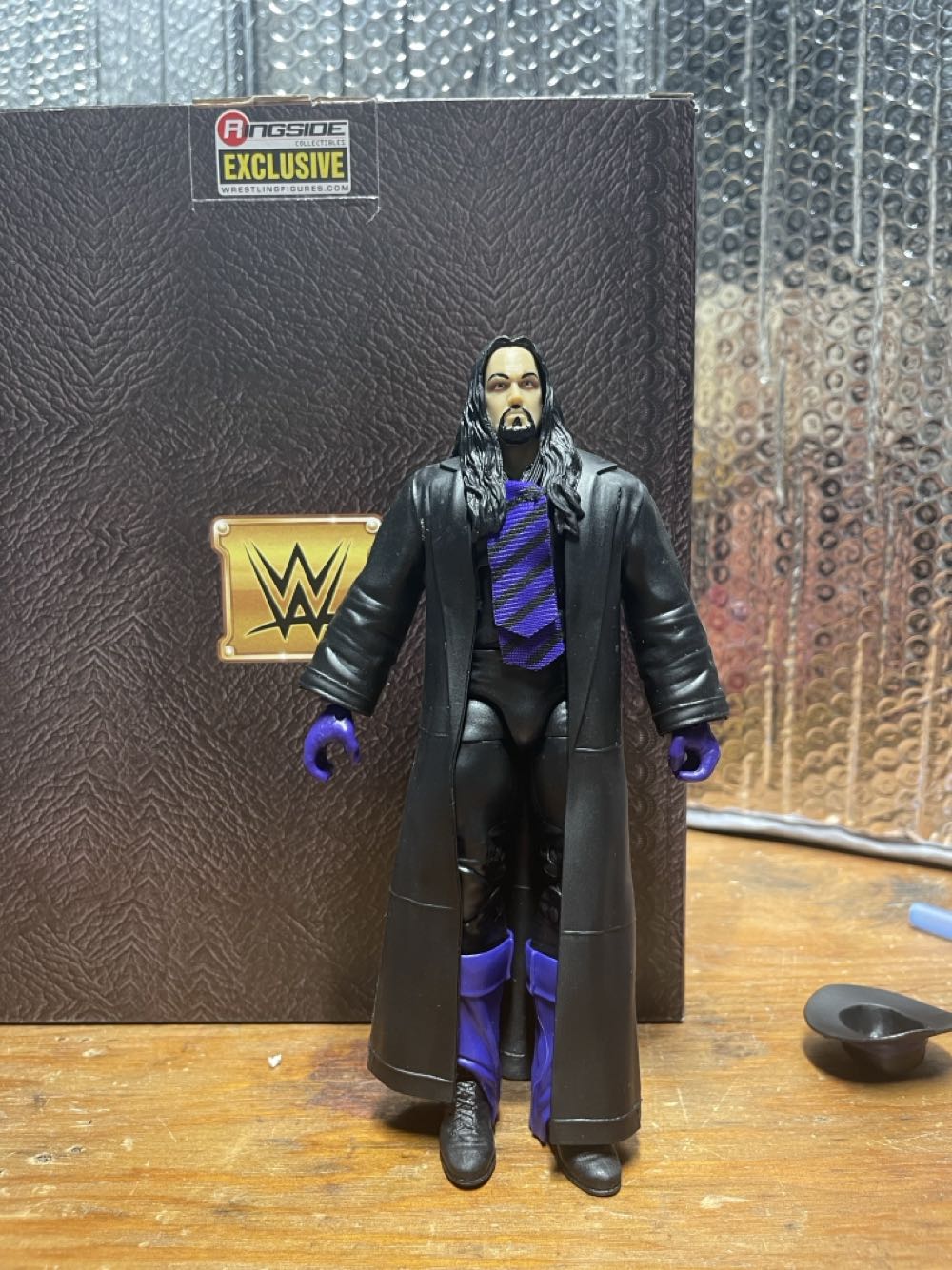 WWE - Undertaker - Mattel (Legends Elite Series) action figure collectible - Main Image 3