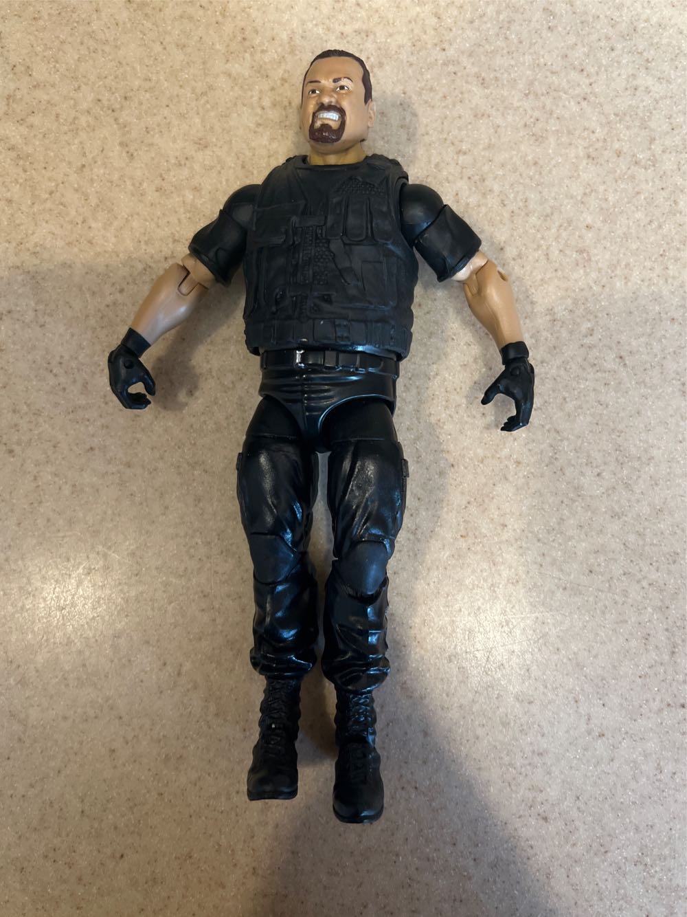 Knuckles With Blue Chaos Emerald