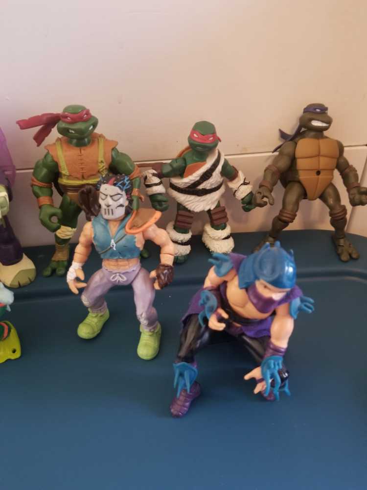 TMNT Loose  (Teenage Mutant Ninja Turtles) action figure collectible - Main Image 3
