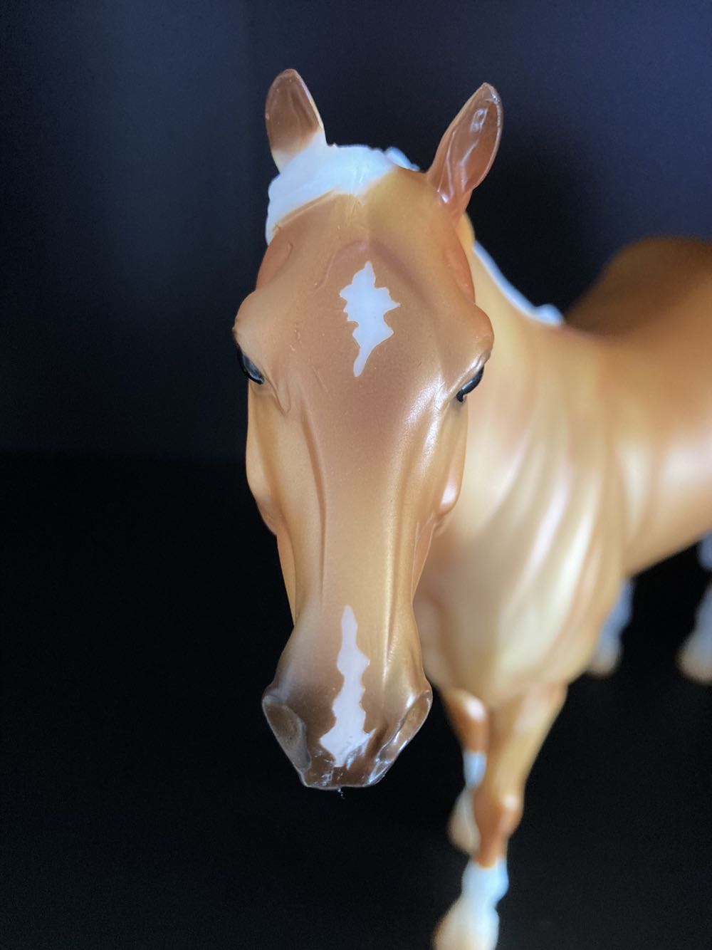 Ideal Series: Palomino - Breyer action figure collectible - Main Image 3