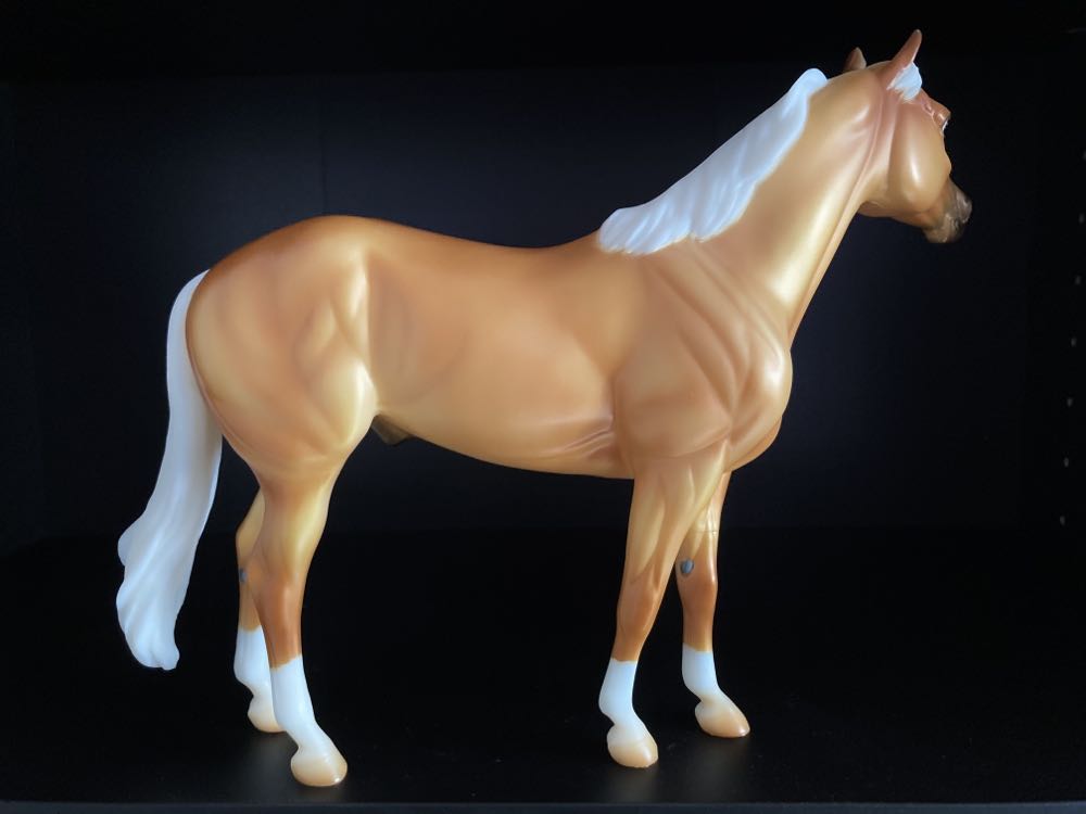 Ideal Series: Palomino - Breyer action figure collectible - Main Image 4