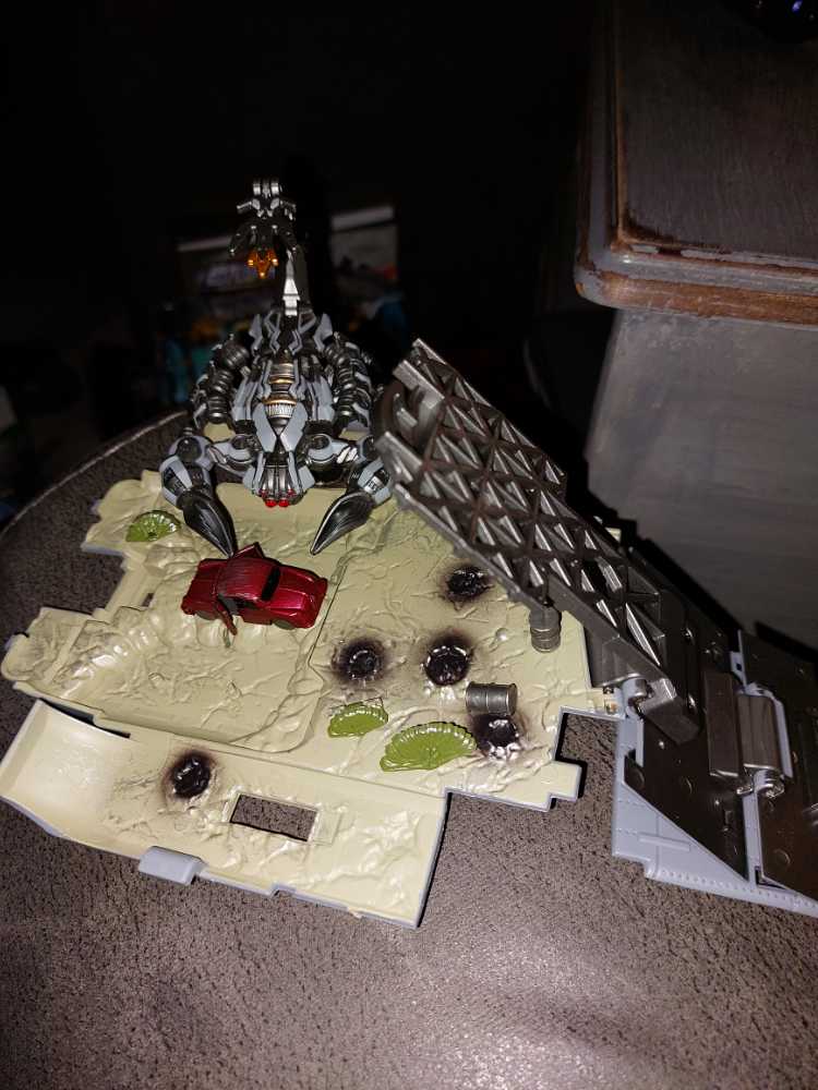 Weijiang Hideshadow - Wei Jiang (Transformers KO) action figure collectible - Main Image 2