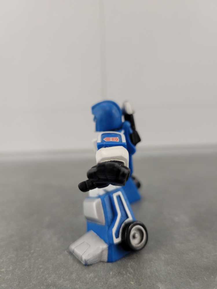 Mirage And Starscream 1st - Hasbro (Robot Heroes) action figure collectible - Main Image 4