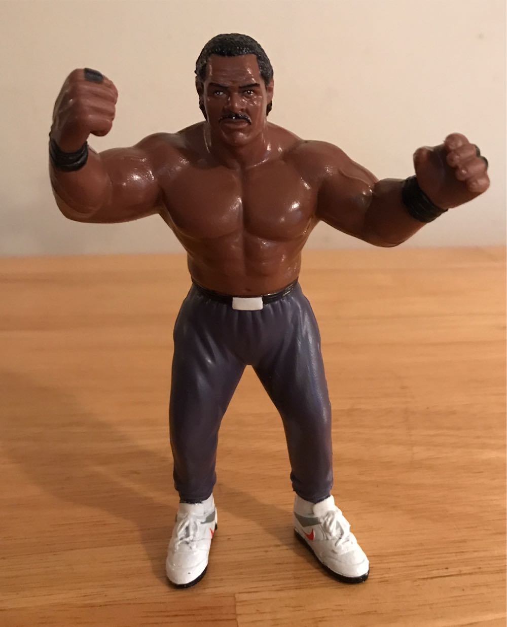 Butch Reed [Blue Pants] - Galoob (WCW - Galoob) action figure collectible - Main Image 3