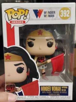 Wonder Woman - Funko Pop Heroes: Dc Comics Wonder Woman 80th Anniversary Red Son Wonder Woman Multicolor 54976 - Funko (Red Son) action figure collectible [Barcode 889698549769] - Main Image 2