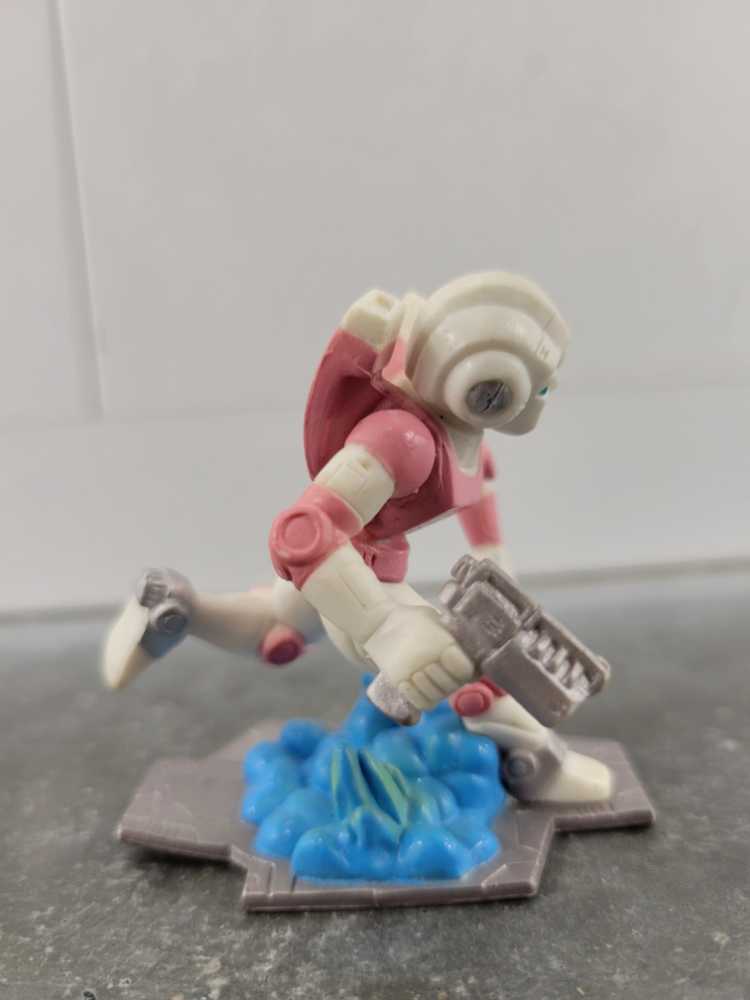 Arcee With Rumble - Hasbro (Robot Heroes) action figure collectible - Main Image 2