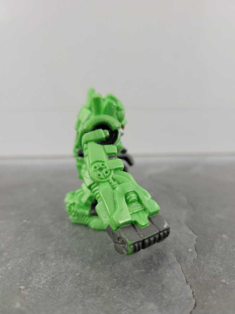 Skids With Megatron 1st - Hasbro (Robot Heroes) action figure collectible - Main Image 2